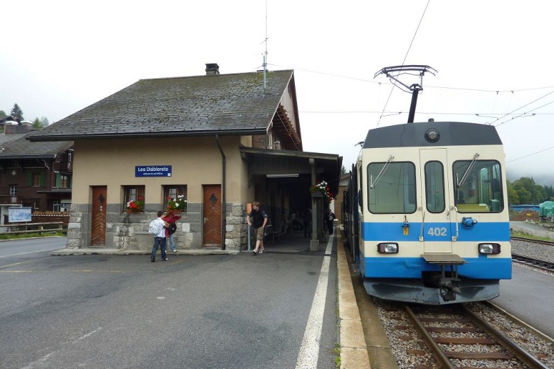 Bahnhof Les Diablerets mit Zug